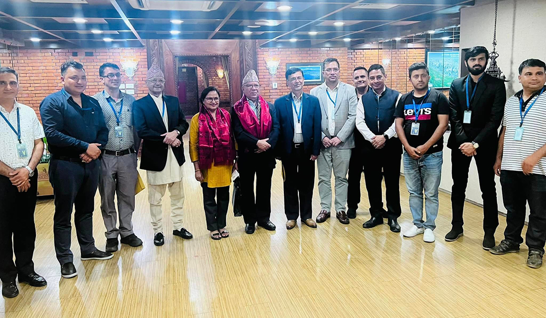 राजेन्द्र पाण्डेलाई कार्यवाहक दिएर अध्यक्ष नेपाल इन्डोनेसिया उडे  